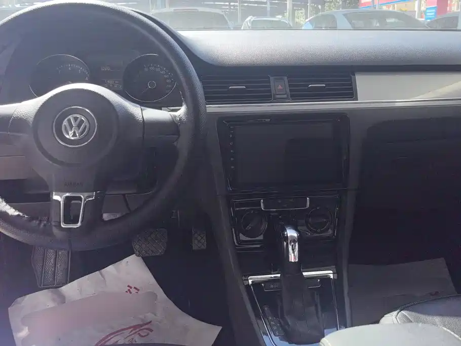 Volkswagen Bora — миниатюра 12
