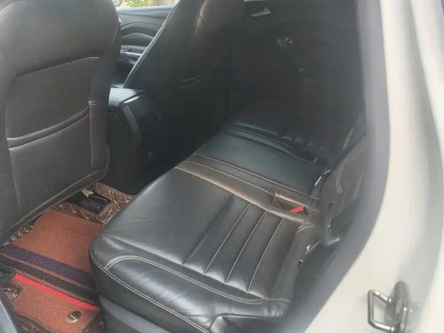 Ford Kuga — миниатюра 11
