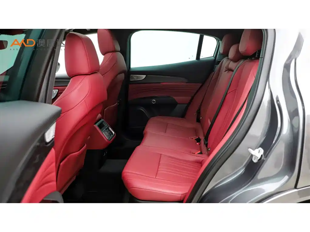 Maserati Grecale — миниатюра 7