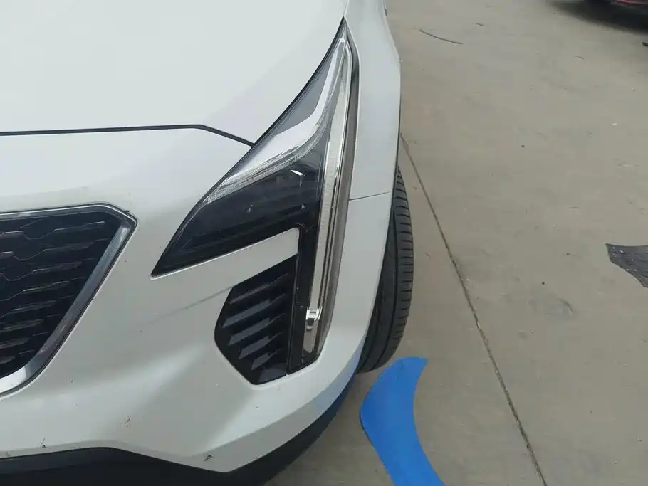 Cadillac XT4 — миниатюра 5