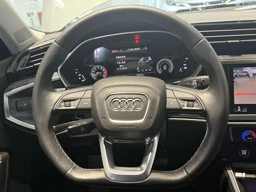 Audi Q3 — миниатюра 11