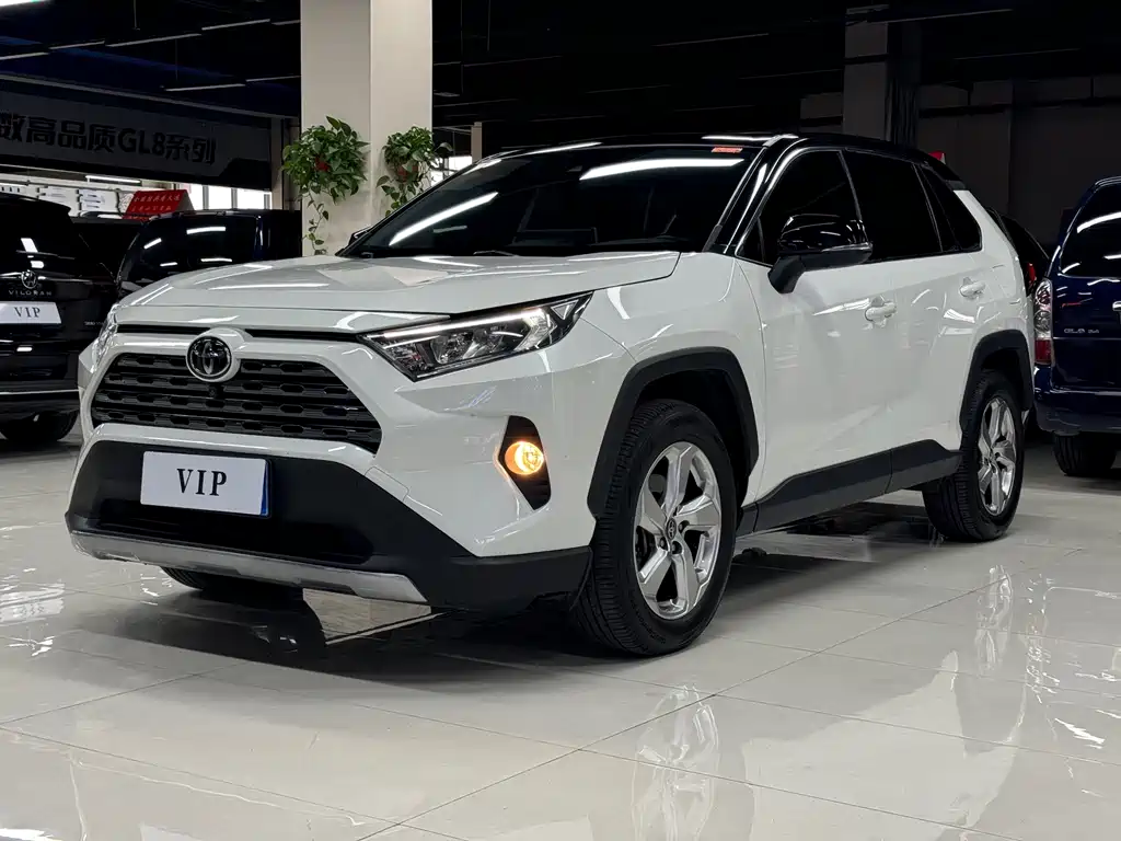 Toyota RAV4 2021