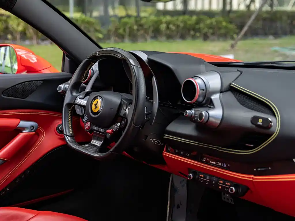Ferrari F8 — миниатюра 10