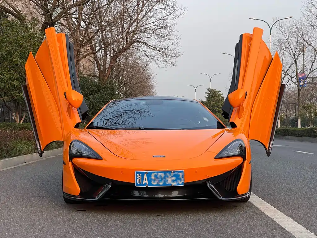 MCLAREN 570