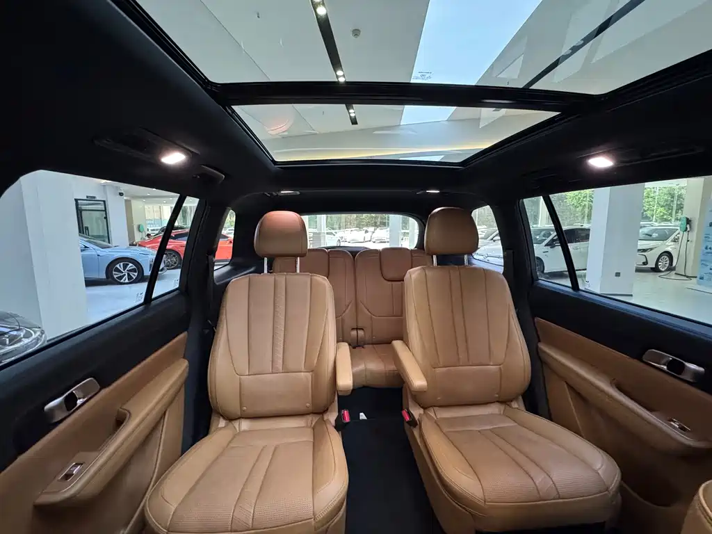 Li Auto Li ONE — миниатюра 16