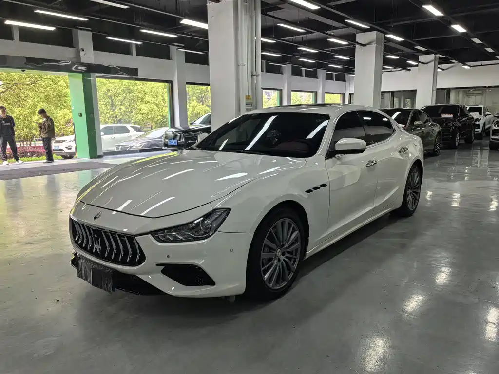 Maserati Ghibli 2022