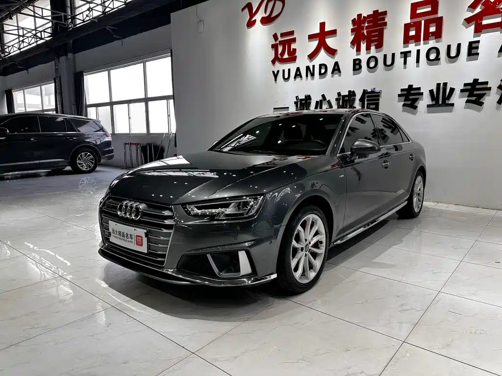 Audi A4L 2019 40 TFSI Fashion VI