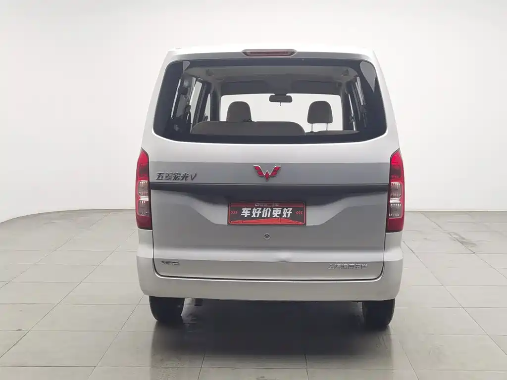 Wuling Hongguang V — миниатюра 4