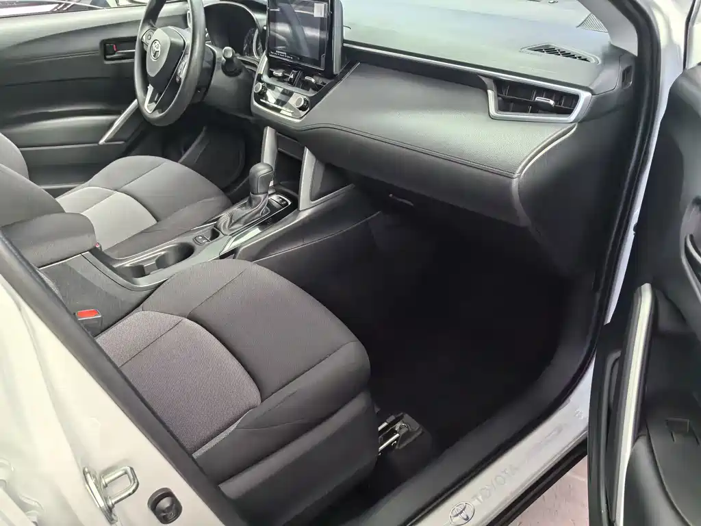 Toyota Frontlander — миниатюра 12