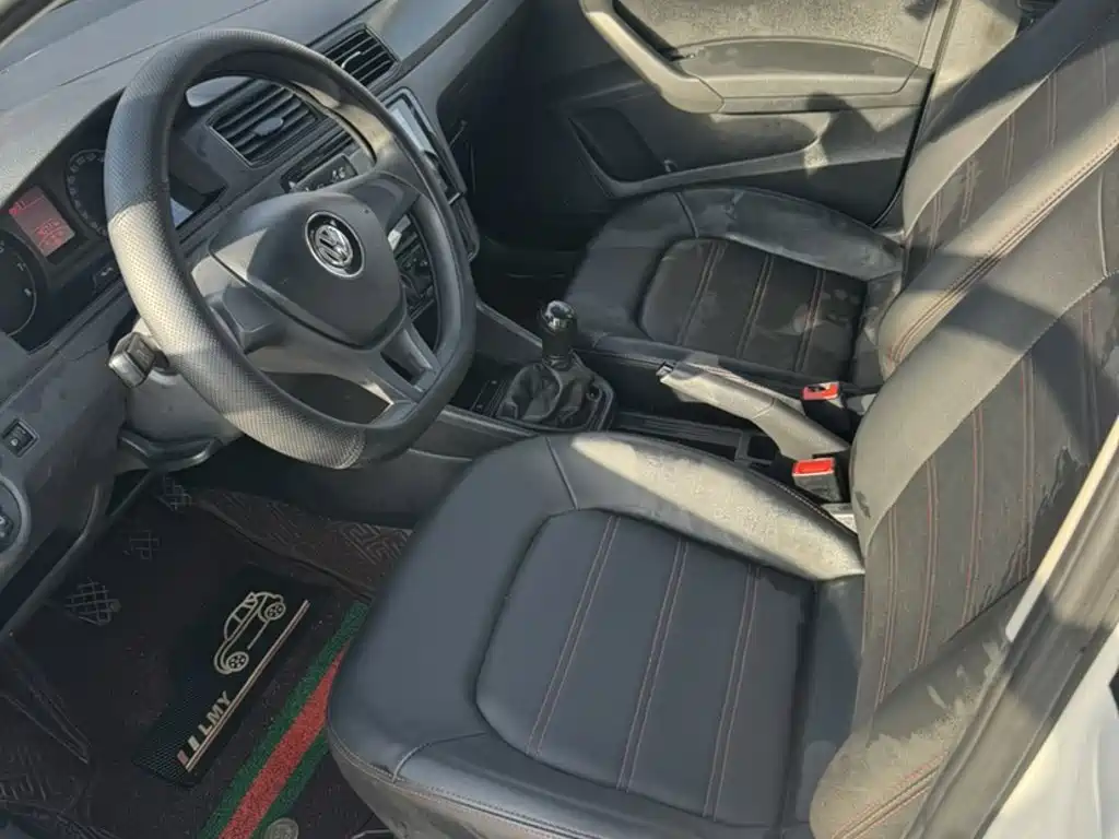 Volkswagen Santana — миниатюра 13