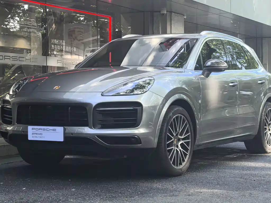 Porsche Cayenne 2021