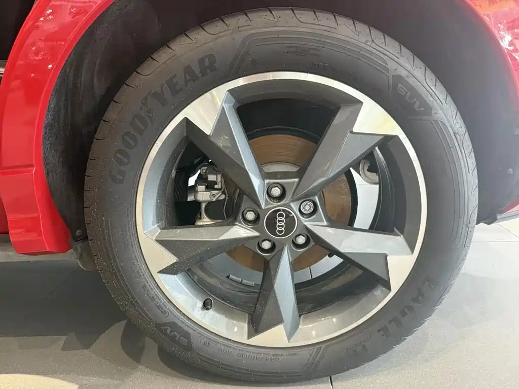 Audi Q3 — миниатюра 25