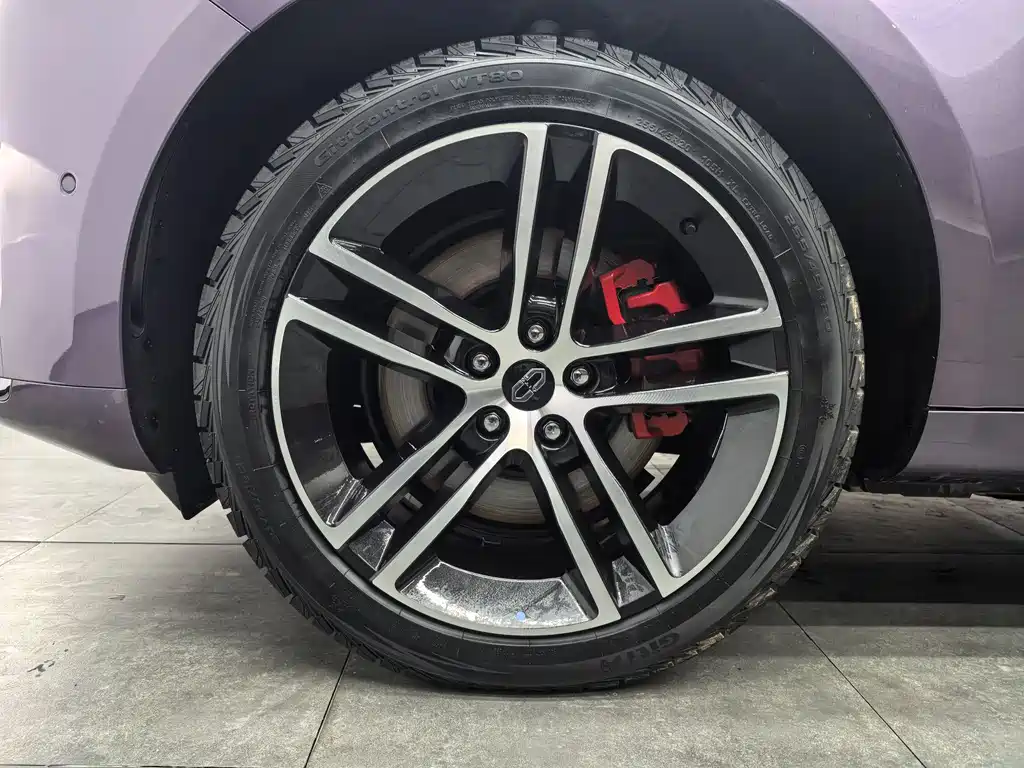 AITO ASK THE WORLD M5