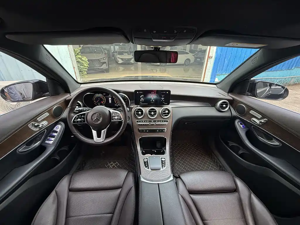 Mercedes-Benz GLC 2022 GLC 260 L 4MATIC Luxury