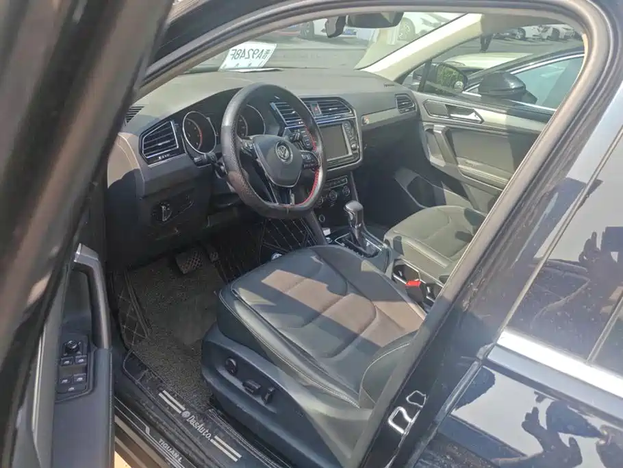 Volkswagen Tiguan L — миниатюра 9