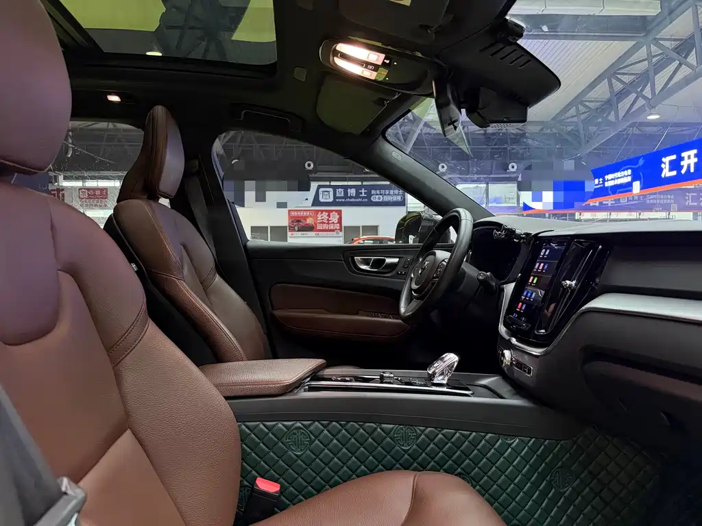 Volvo XC60 — миниатюра 15