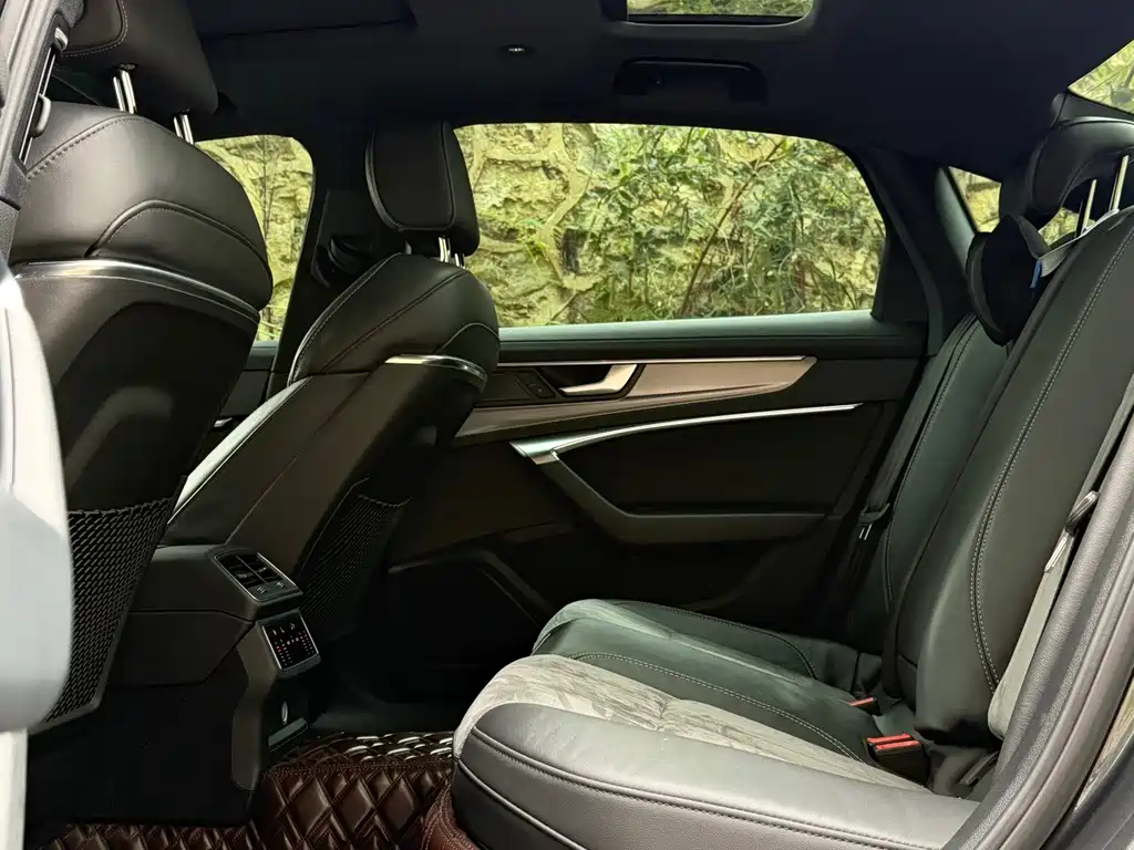 Audi A6L — миниатюра 6