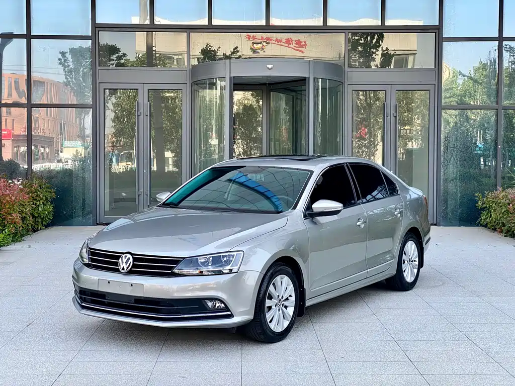Volkswagen Sagitar 2016