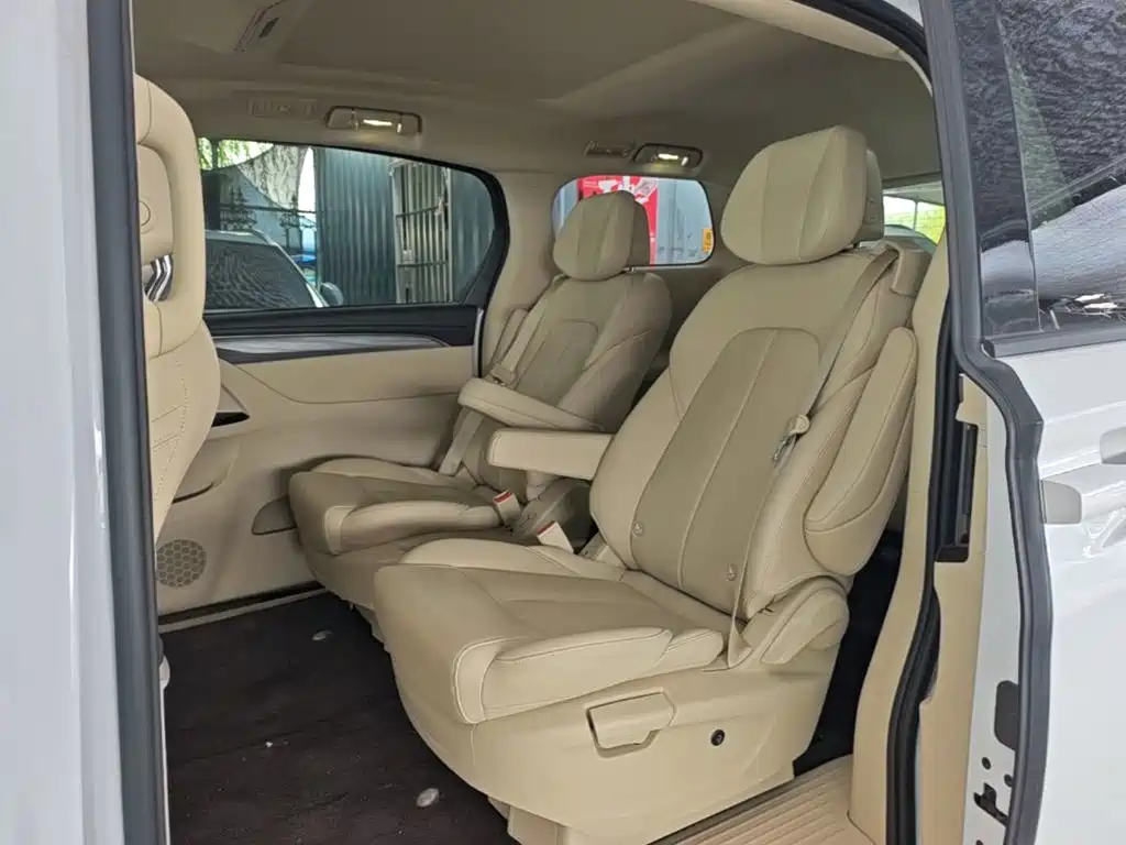 Buick GL8 Hybrid — миниатюра 17