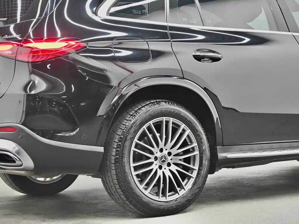Mercedes-Benz GLC 2024 GLC 300 L 4MATIC 5 мест