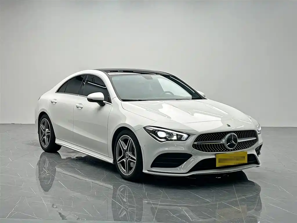 MERCEDES-BENZ CLA
