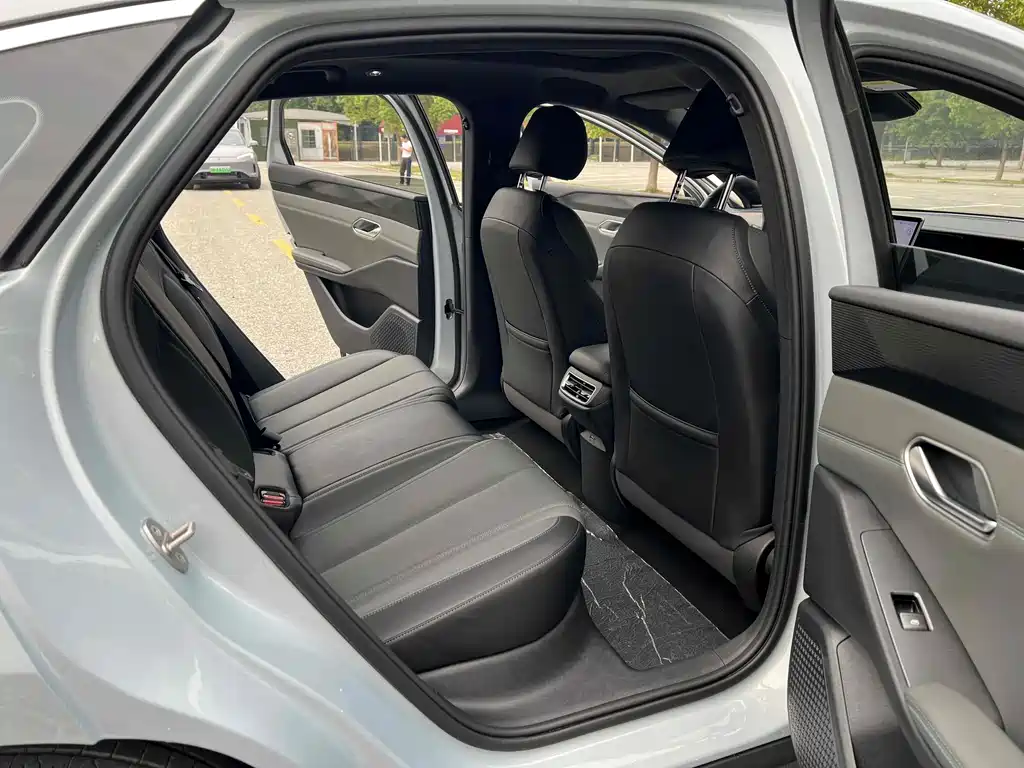 BYD Qin L — миниатюра 10
