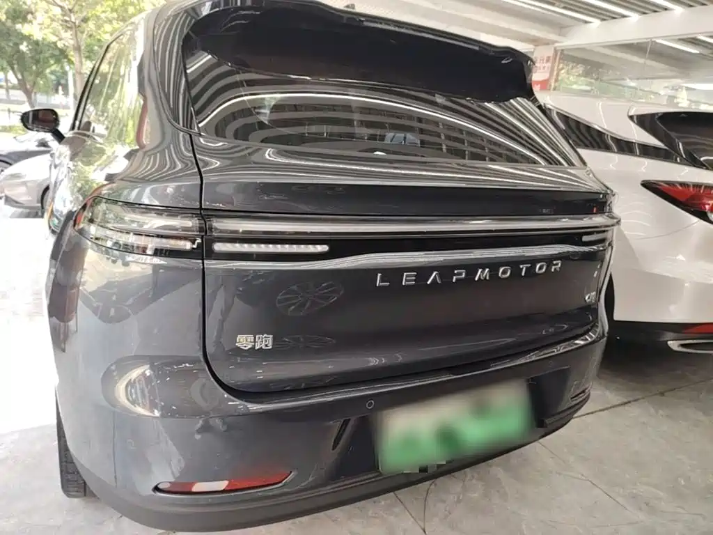 Leapmotor Leapmotor C10 — миниатюра 6