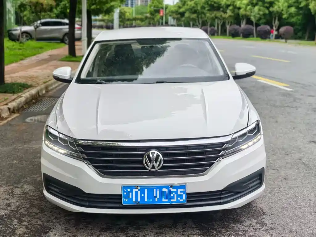 Купить Volkswagen Lavida