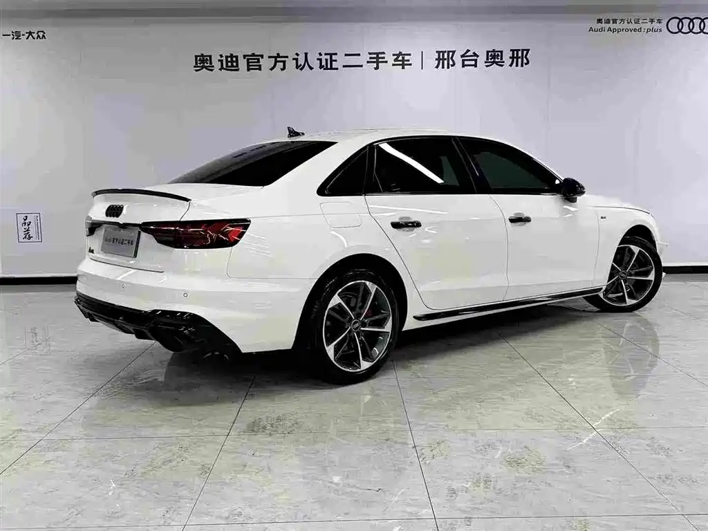 Audi A4L — миниатюра 4