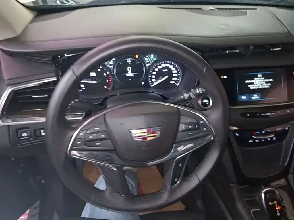 Cadillac XT5 — миниатюра 11