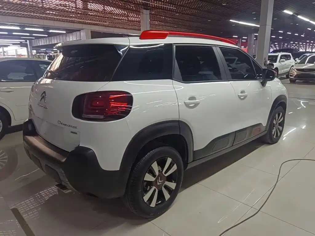 Citroen C4 Aircross — миниатюра 7