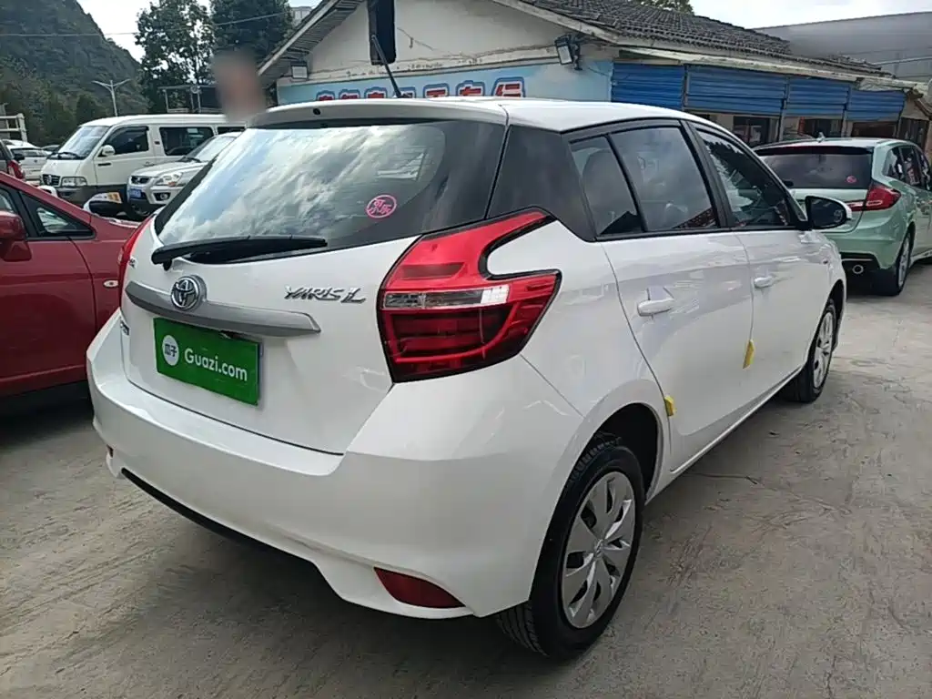 Toyota Yaris L — миниатюра 7