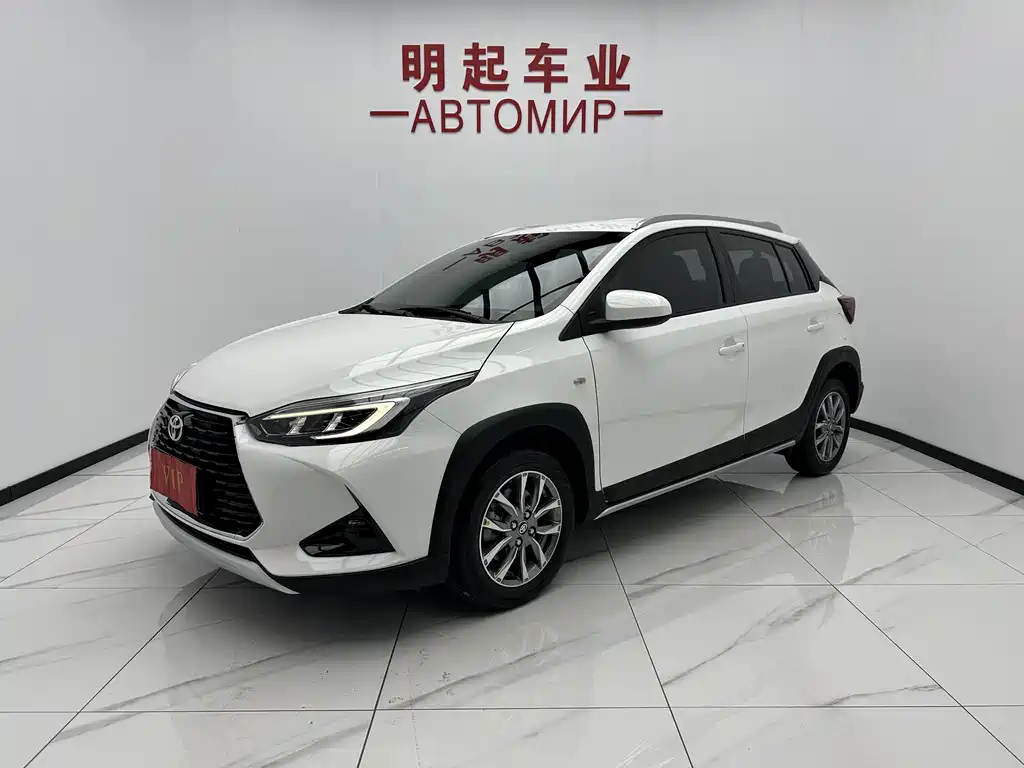Купить Toyota Yaris L