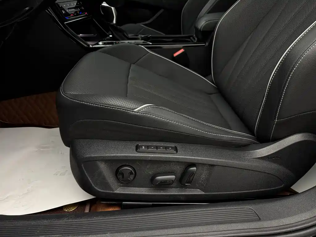 Volkswagen Passat 2024 330TSI Elite