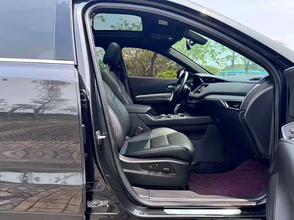 Cadillac XT4 — миниатюра 10