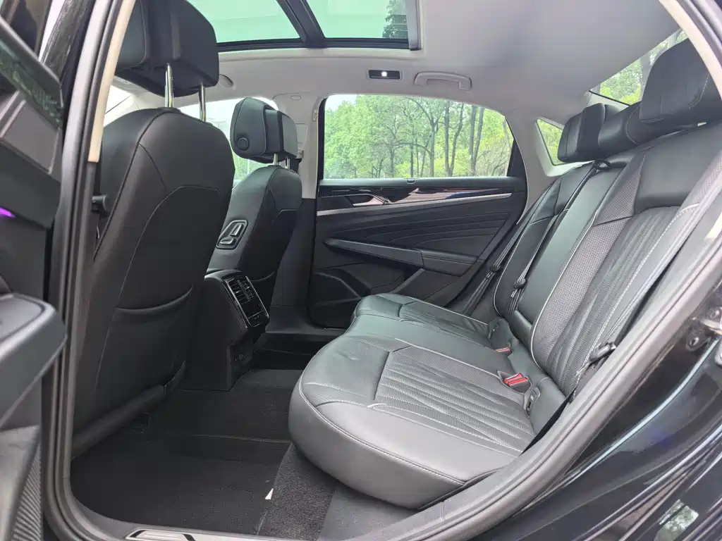 Volkswagen Passat — миниатюра 15