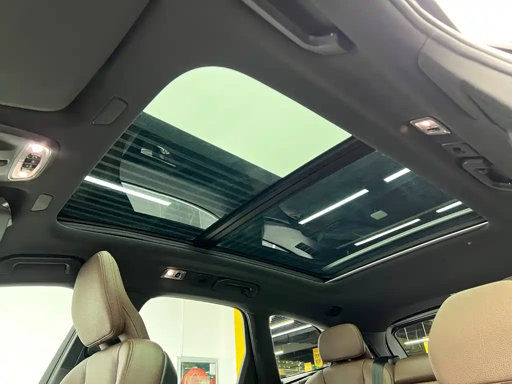 Volvo XC60 — миниатюра 16