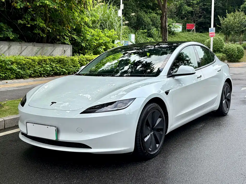 Tesla Model 3 2025 Facelift RWD Drive Dynamic Edition