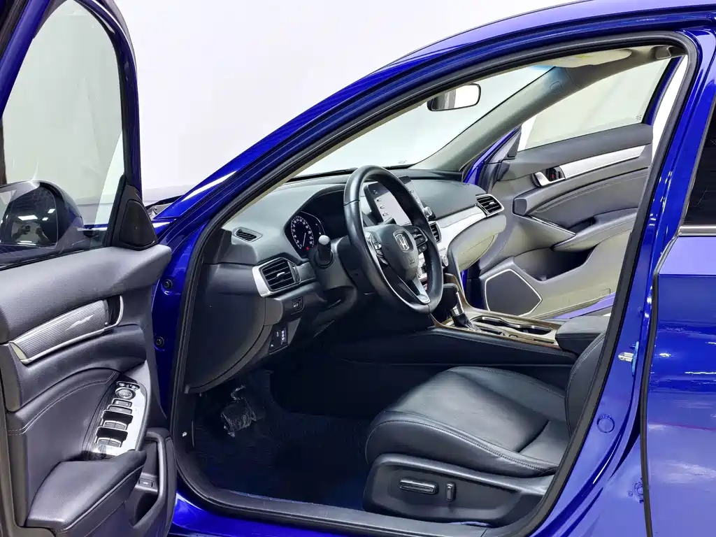 Honda Accord — миниатюра 8