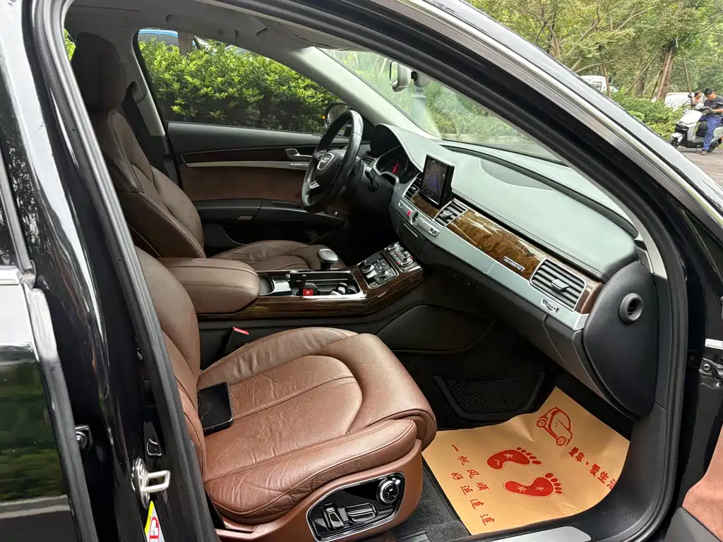 Audi A8 — миниатюра 9