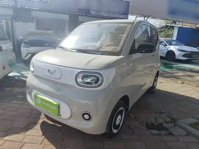 WULING AUTOMOBILE HONGGUANG MINIEV 2025