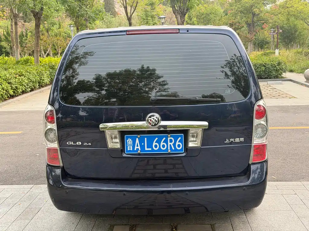 Buick GL8 — миниатюра 4