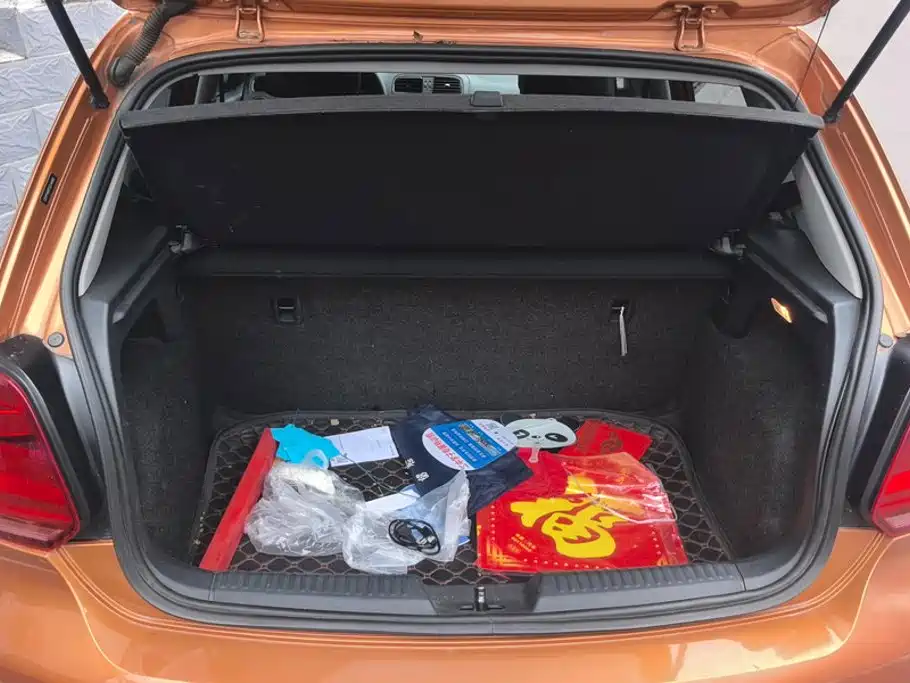 Volkswagen Polo — миниатюра 4