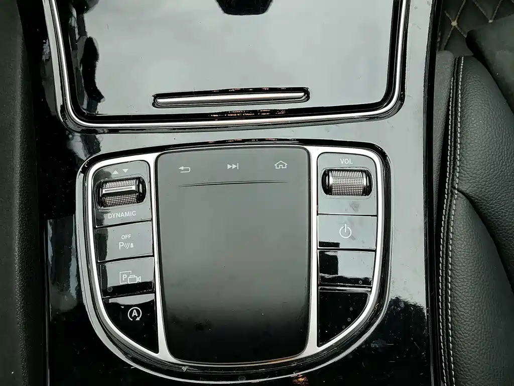 Mercedes-Benz C-Class — миниатюра 18