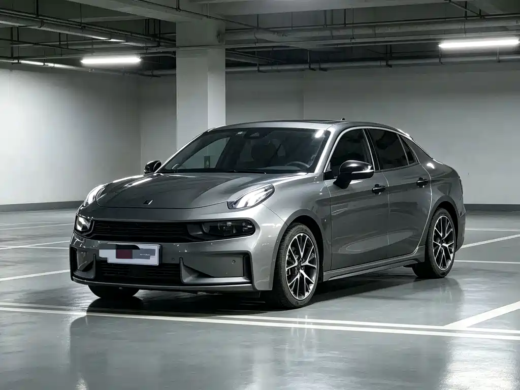 Lynk & Co 03