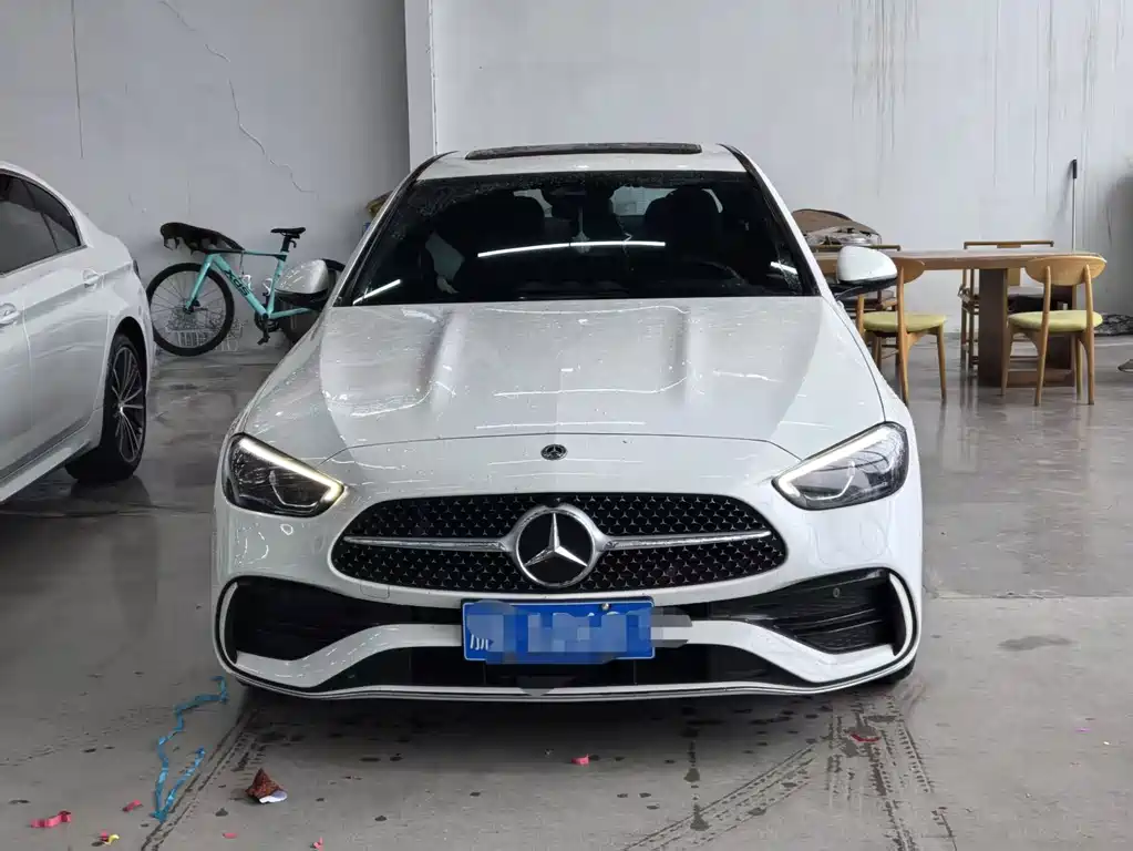 Mercedes-Benz C-Class — миниатюра 2