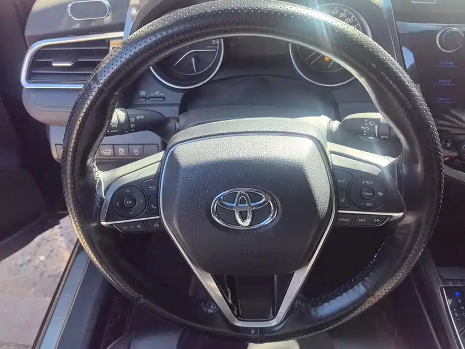 Toyota Camry — миниатюра 15