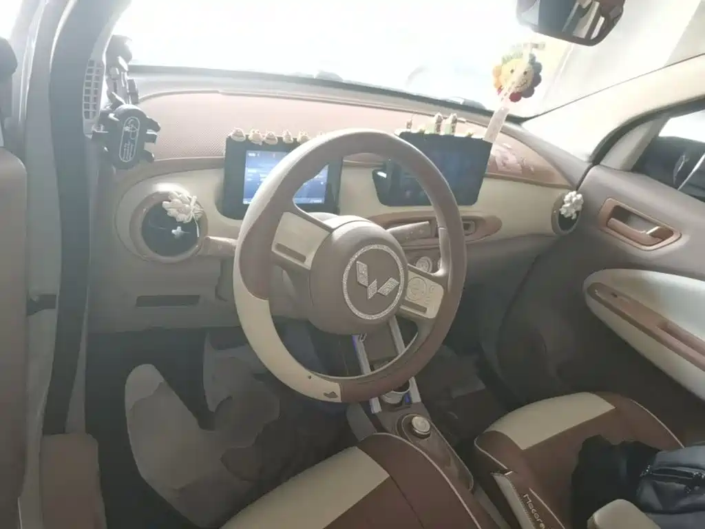 Wuling MINIEV — миниатюра 10