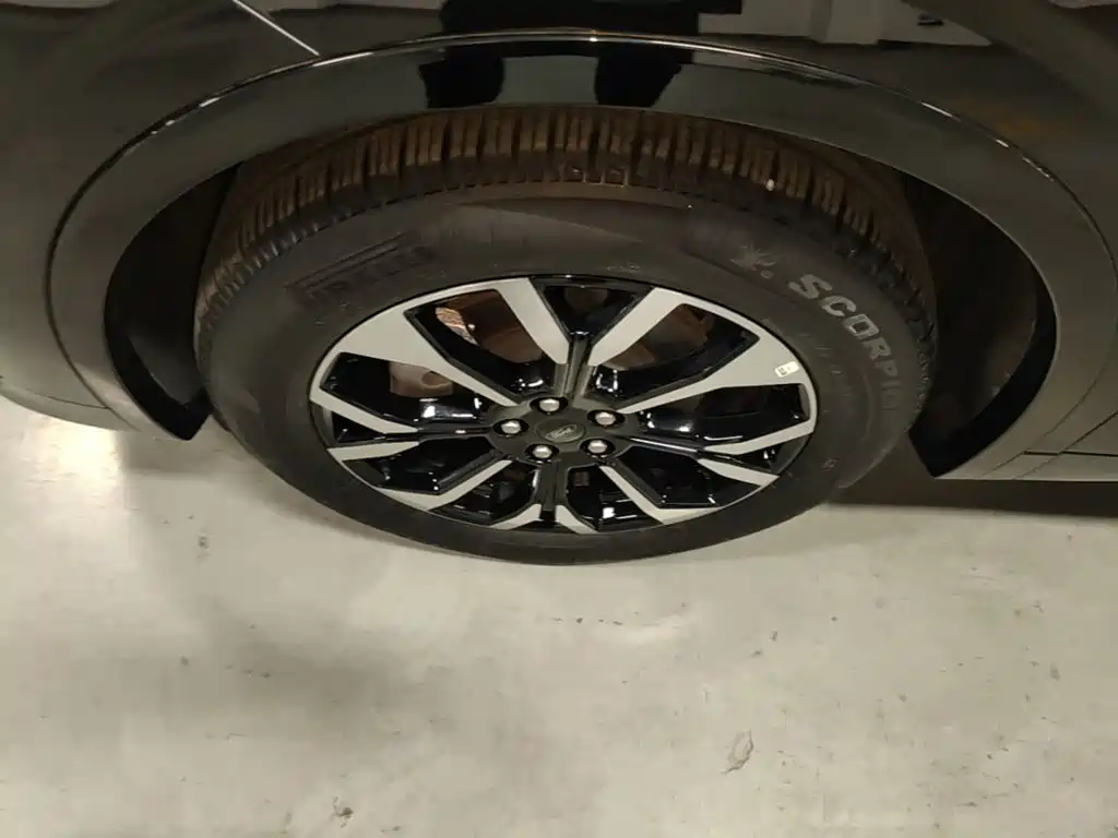 Ford Edge — миниатюра 23
