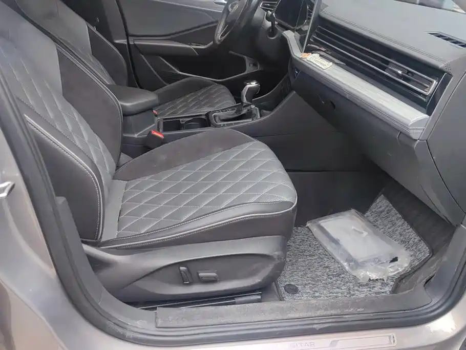 Volkswagen Sagitar — миниатюра 8